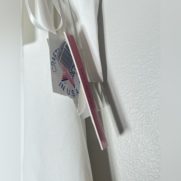 AQUA - white Scuba Bow One Shoulder Mermaid Gown size 0 White - Picture 8 of 11